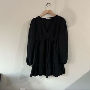 Abercrombie and Fitch V Nech Long Sleeve Baby Doll Dress